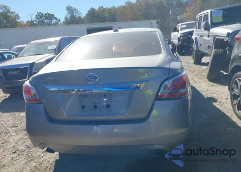 2015 Nissan Altima 2.5 Sv из США, поврежденный, VIN 1N4AL3AP4FC278194